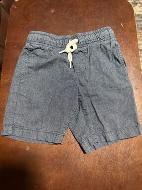 Old Navy Blue Chambray Elastic Waist Shorts with Cream Tag